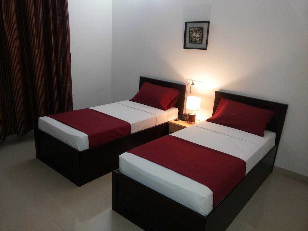 Azaiba Hotel Apartments Muscat Bilik gambar