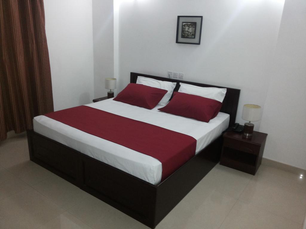 Azaiba Hotel Apartments Muscat Bilik gambar